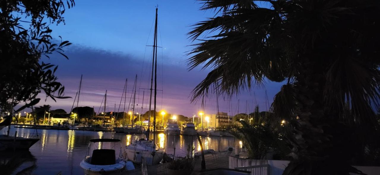 Marina Sunset Villa Льо Гро-дю-Роа Екстериор снимка